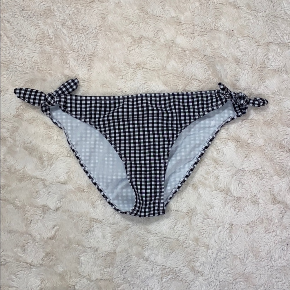 Target Gingham Bikini Bottoms!🖤🤍